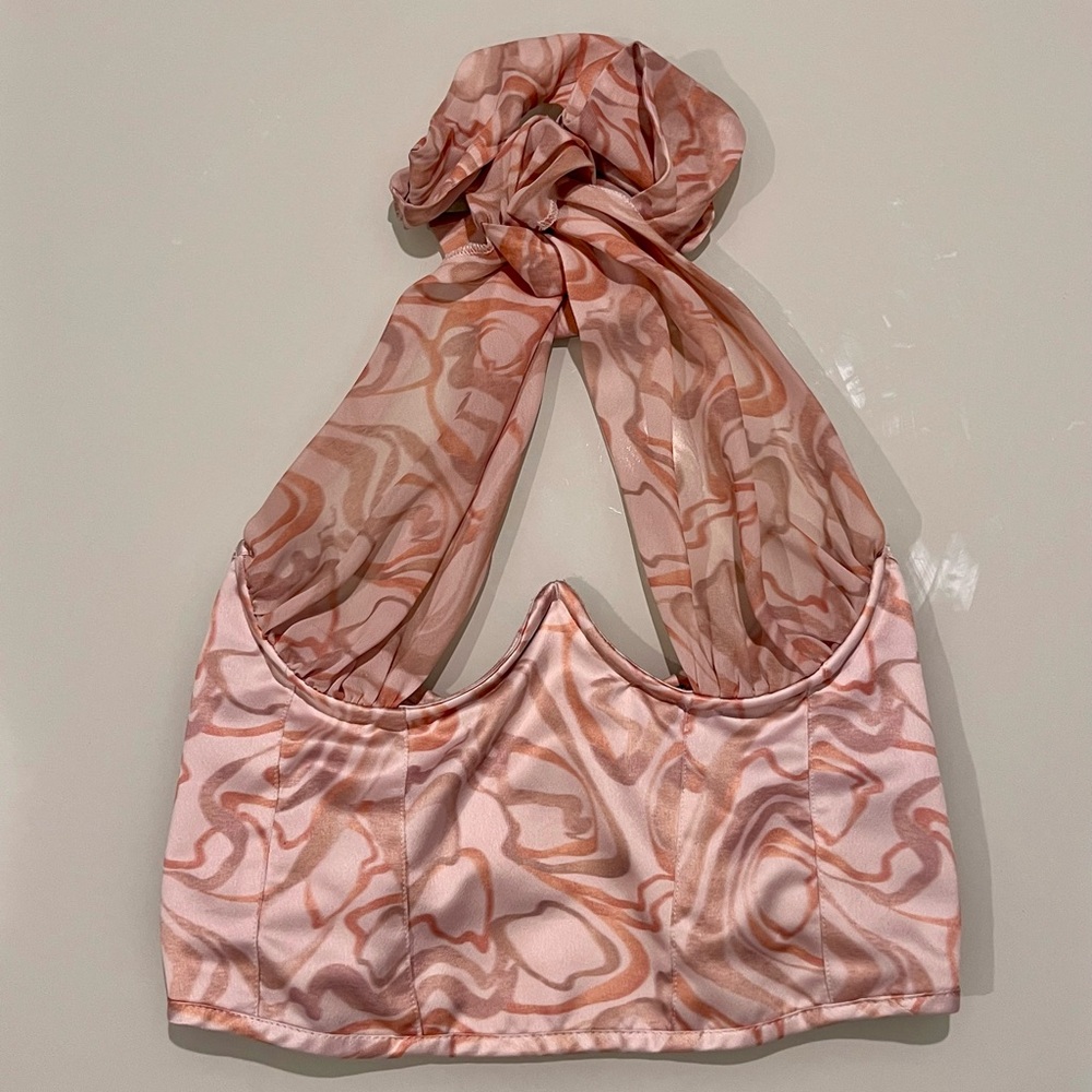 groovy 70’s halter top in pink and white